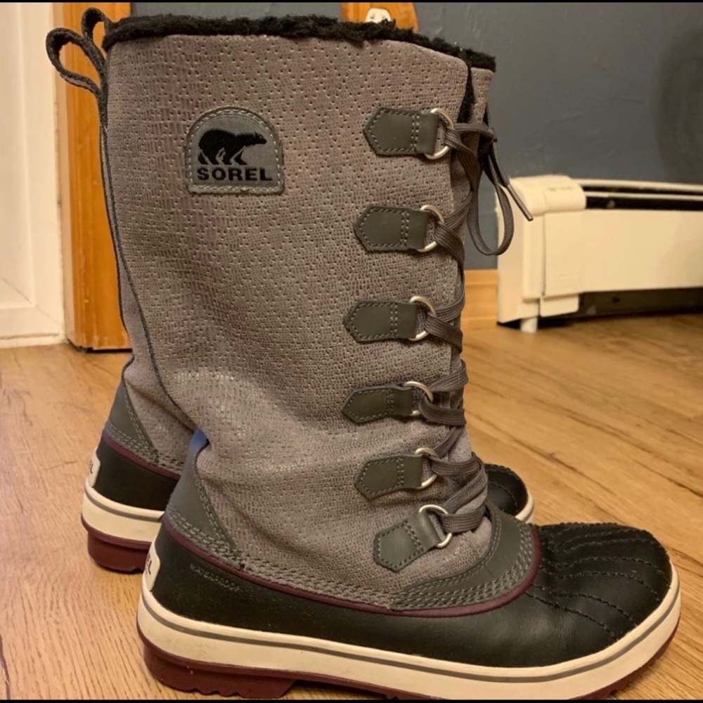 Sorel winter boot